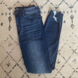 Distressed Hollister high-rise super skinny jeans
